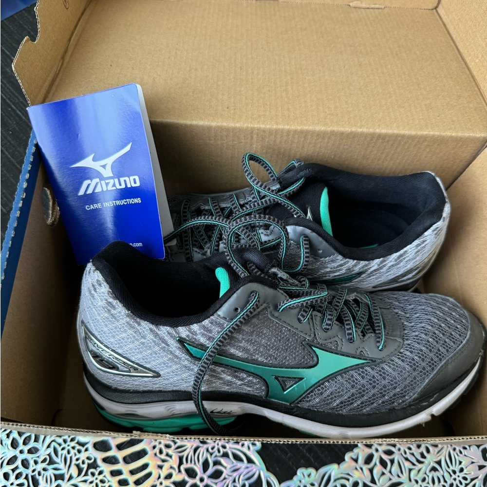 Mizuno Wave Ride 19